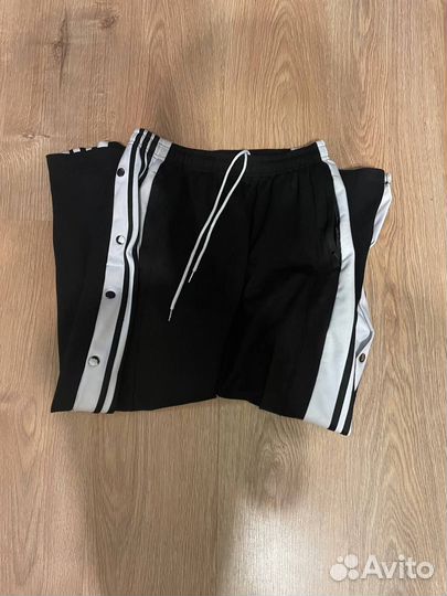 Adidas адибрейк штаны