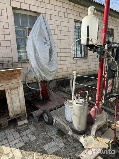 Система FRP Chopper,фирма Graco, заливки бассейна