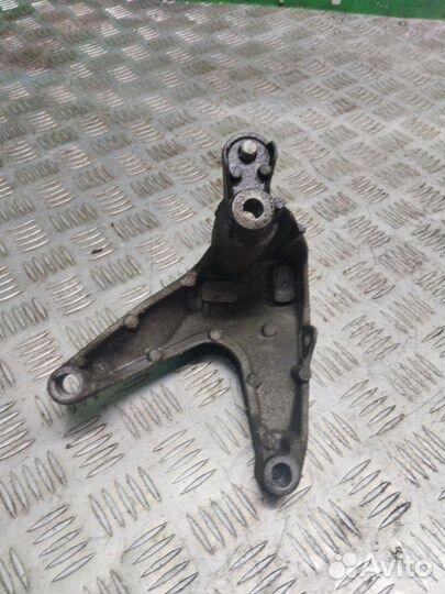 Кронштейн кпп Renault Logan 2 New