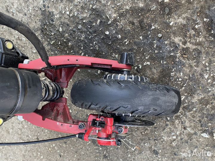 Электросамокат kugoo g1