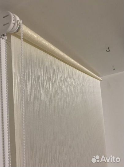 Рулонные шторы блэкаут в коробе A1239