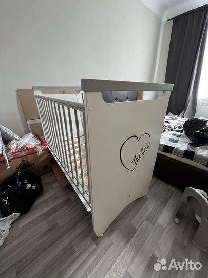 Детская кроватка