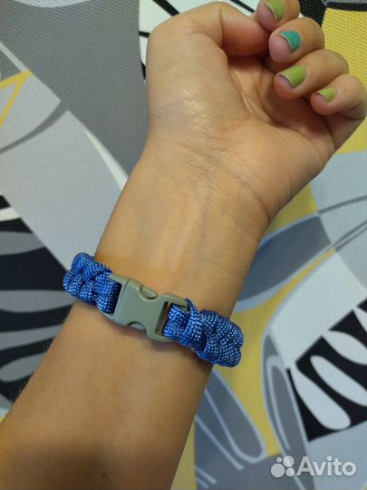 Браслет из паракорда