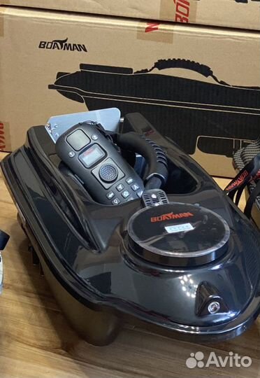 Прикормочный карповый кораблик Boatman Actor GPS