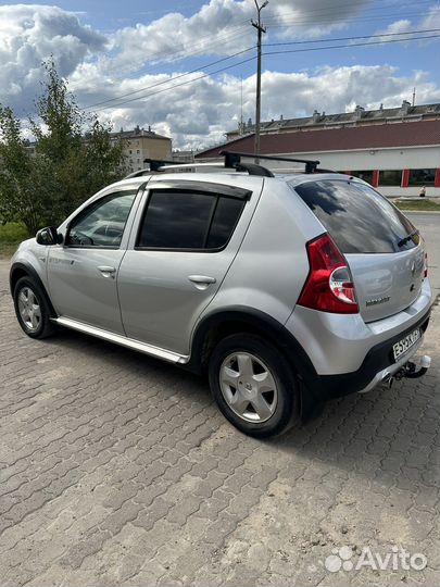 Renault Sandero Stepway 1.6 AT, 2013, 143 000 км