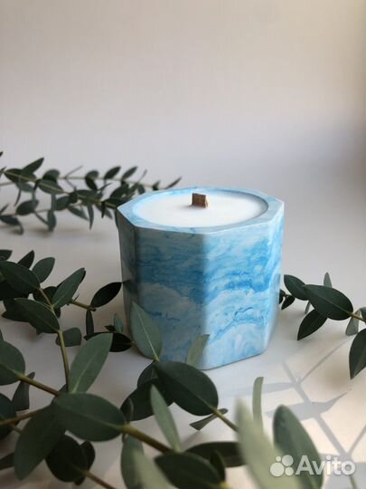 Соевая свеча в гипсовом подсвечнике