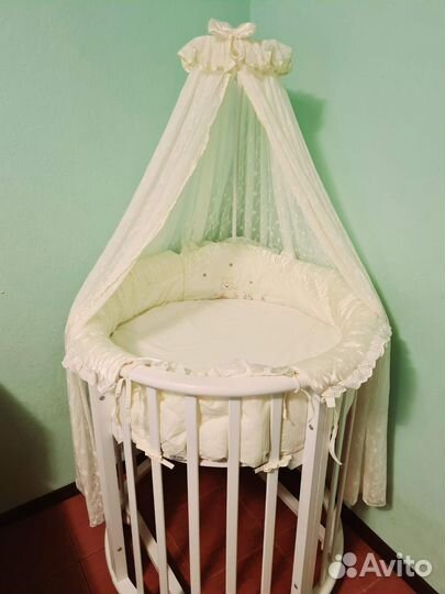 Кроватка трансформер со всеми принадлежностями