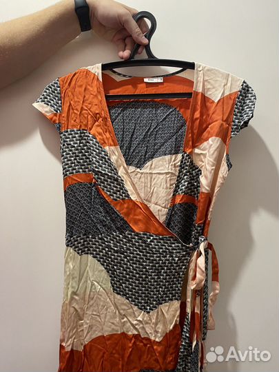 Платье на запах 42 размер