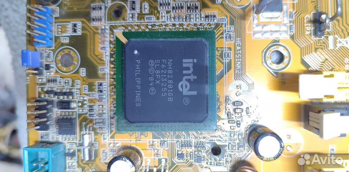 Материнская плата с процессором