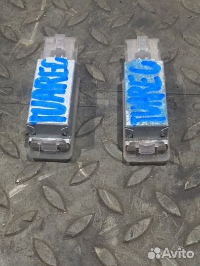 Плафон внутреннего освещения (Volkswagen Touareg)