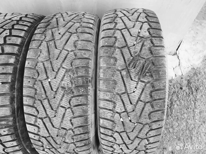 Pirelli Ice Zero 235/65 R17 108T