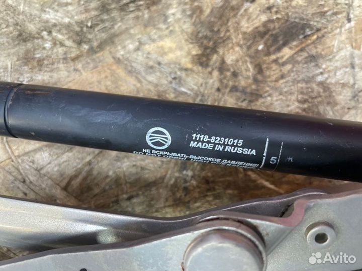 Петля крышки багажника правая LADA Kalina