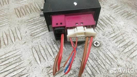 Блок управления BMW 5 E60/E61 (5BL11NC01)