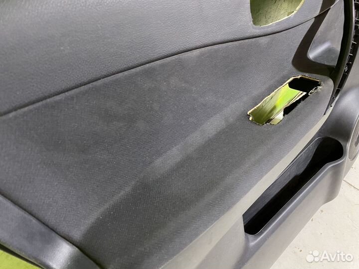 Обшивка двери передней левой Renault Koleos