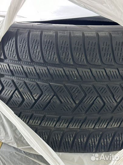 Pirelli Scorpion Winter 295/45 R20