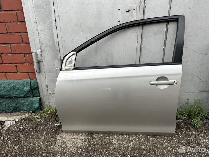 Дверь боковая передняя левая Toyota Premio