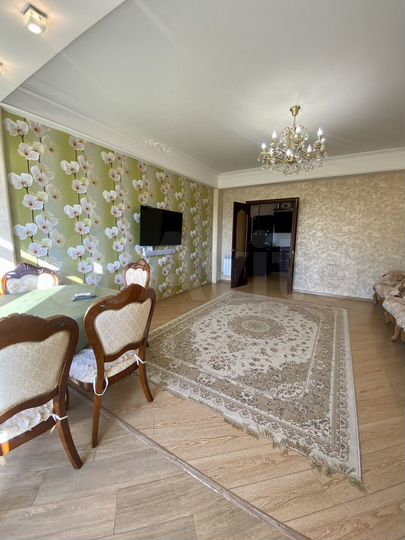 2-к. квартира, 55 м², 8/10 эт.