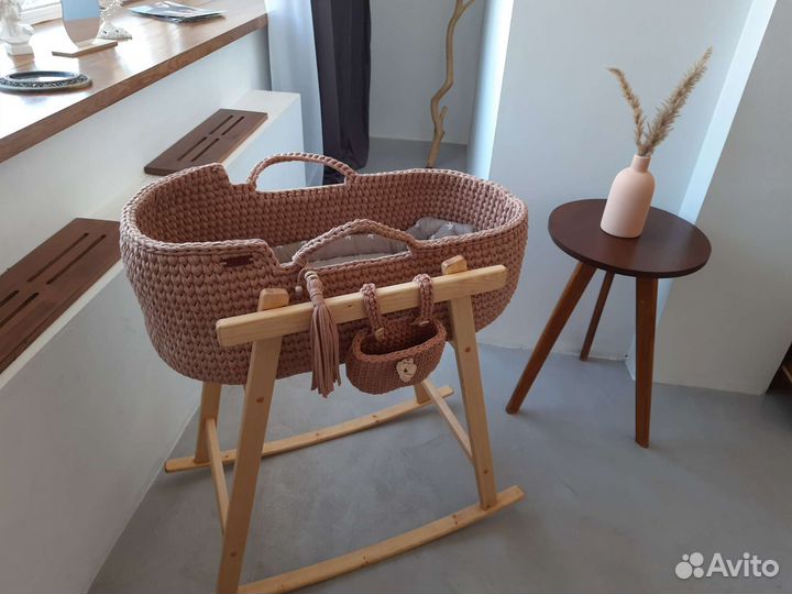 Люлька колыбель вязаная