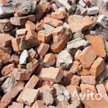 Доставляем кирпичный бой красного кирпича Т.717800
