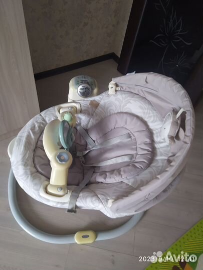 Детские электронные качели graco