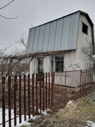 Дача 12 м² на участке 4 сот.