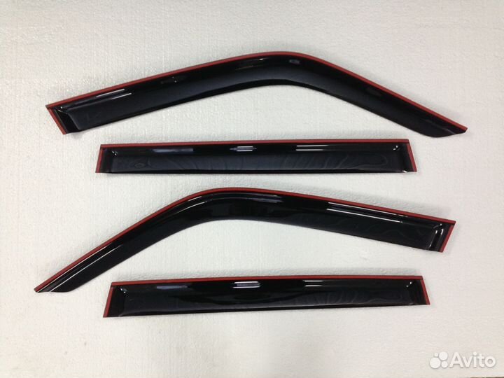 Дефлектор двери Chevrolet Niva