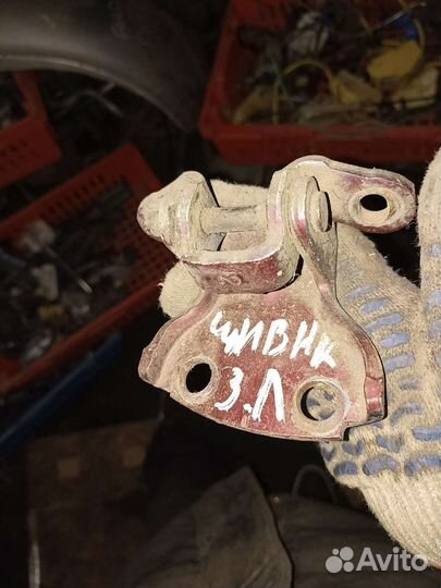 Петля задней левой двери Honda civic 6