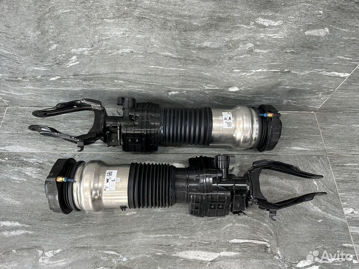 Новый перед пневмобаллон Porsche Cayenne E3 9Y0