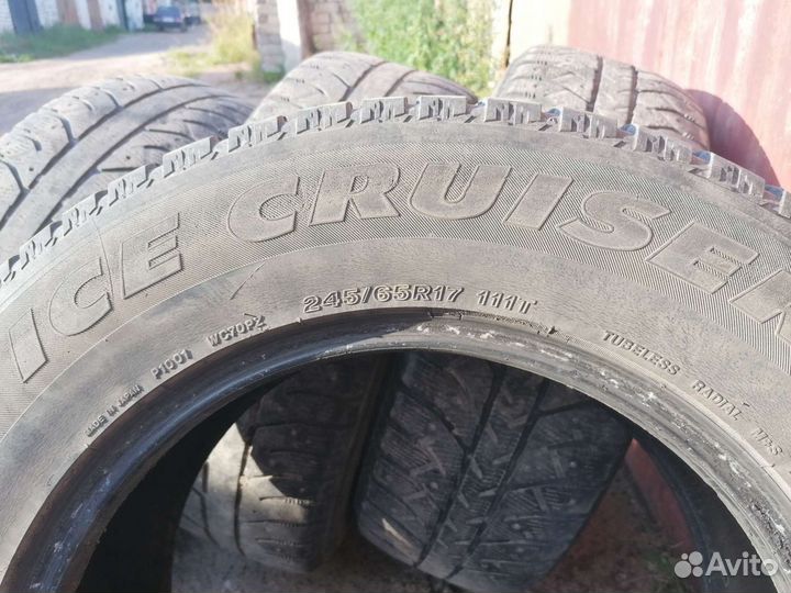 Bridgestone Duravis M804 245/65 R17