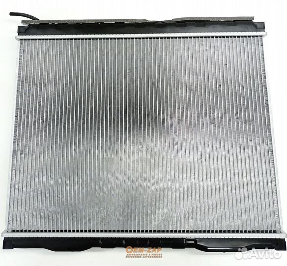 Радиатор охлаждения двигателя D4CB МКПП Соренто