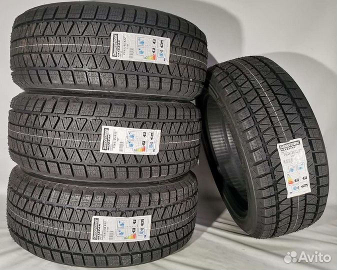 Bridgestone Blizzak DM-V3 285/45 R22 110T