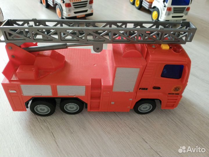 Автомобили со звуковыми эффектами