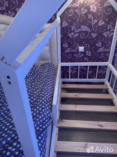 Детская кровать домик