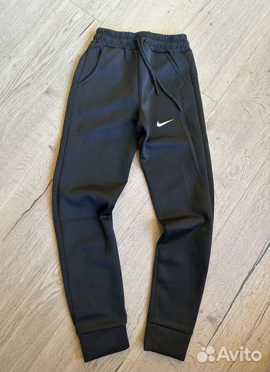 Костюм спортивный 122/128,134/140 Nike