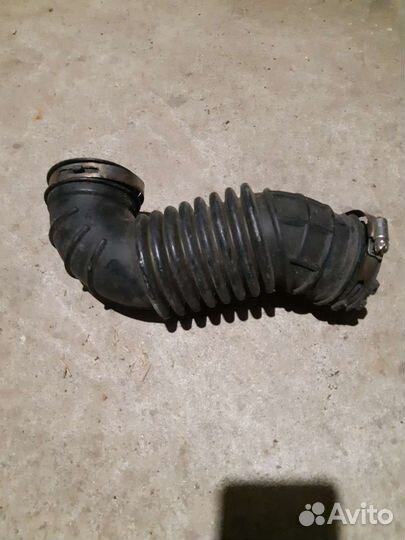 Патрубок на воздушный фильтр opel astra