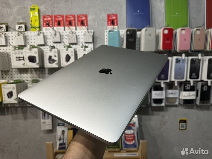 MacBook Pro 15-inch 2017 идеал Silver