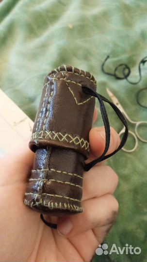 Чехол из кожзама ручной работы)