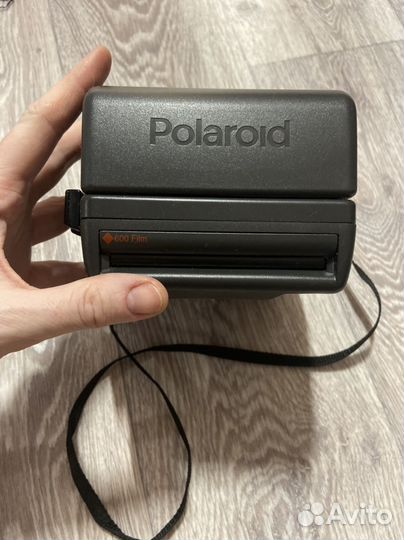 Фотоаппарат polaroid 600 plus