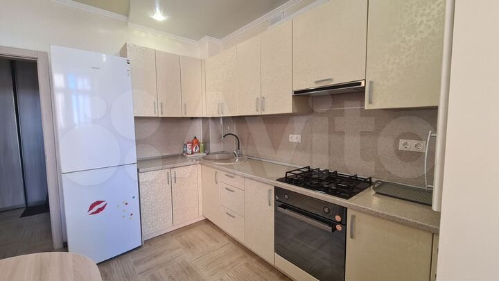 2-к. квартира, 59,4 м², 2/18 эт.