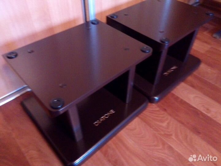 Подставки для акустики