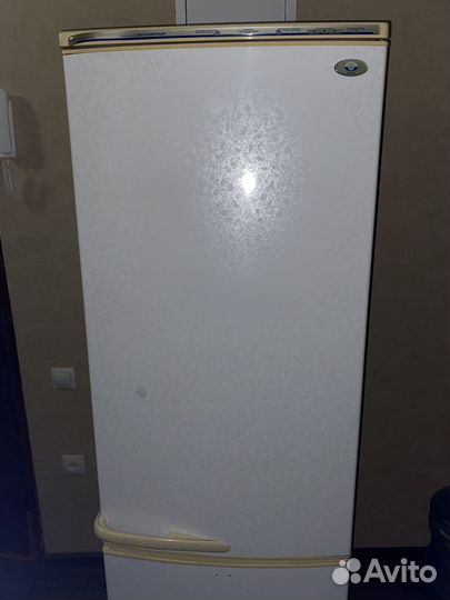 Холодильник б/у