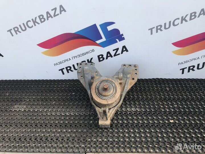 20536930 Кронштейн реактивной тяги