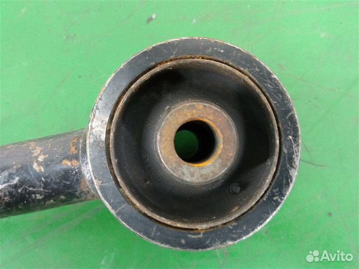 Рычаг подвески задний правый Lexus Lx570 URJ201