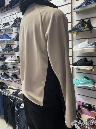 Костюм спортивный