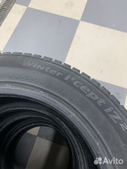 Hankook Winter I'Cept iZ 2 W616 205/55 R16