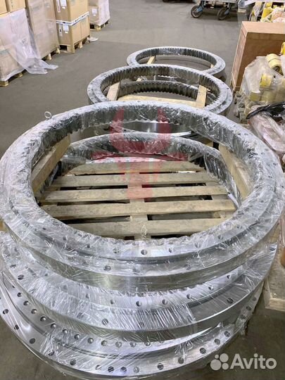 Поворотный круг Komatsu PC220LC-7 206-25-00301