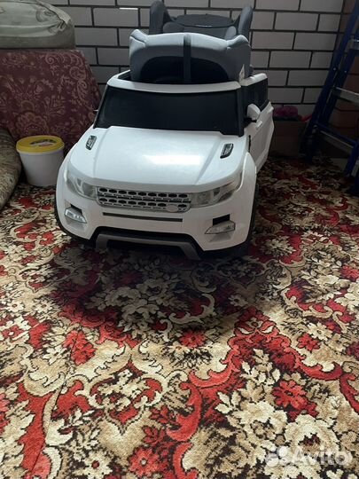 Детская машина на аккумуляторе с пультом