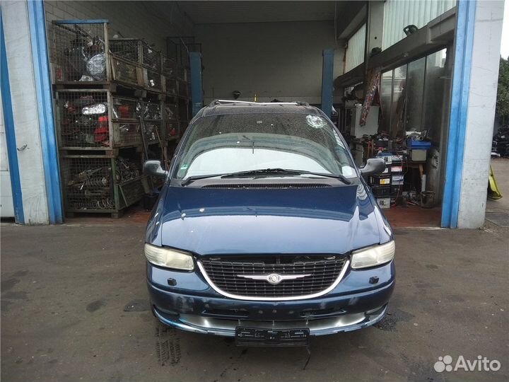 Разбор на запчасти Chrysler Voyager 1996-2000