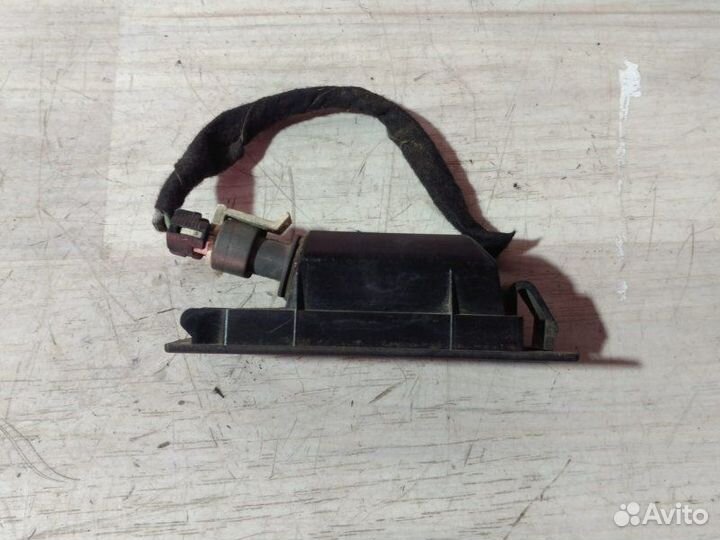 Освещение номерного знака заднее Opel Meriva A