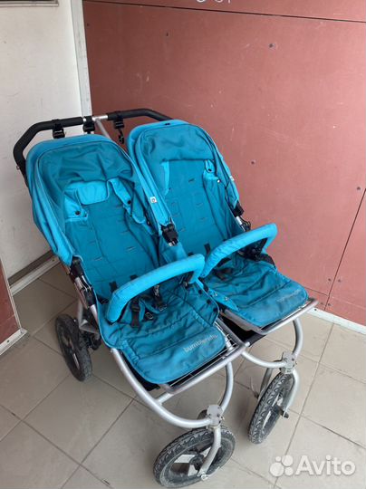 Коляска для двойни Bumbleride